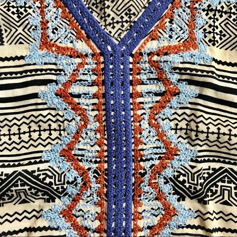 THML Geo Print Top w Crochet and Tassle Accents - Picture 3 of 5